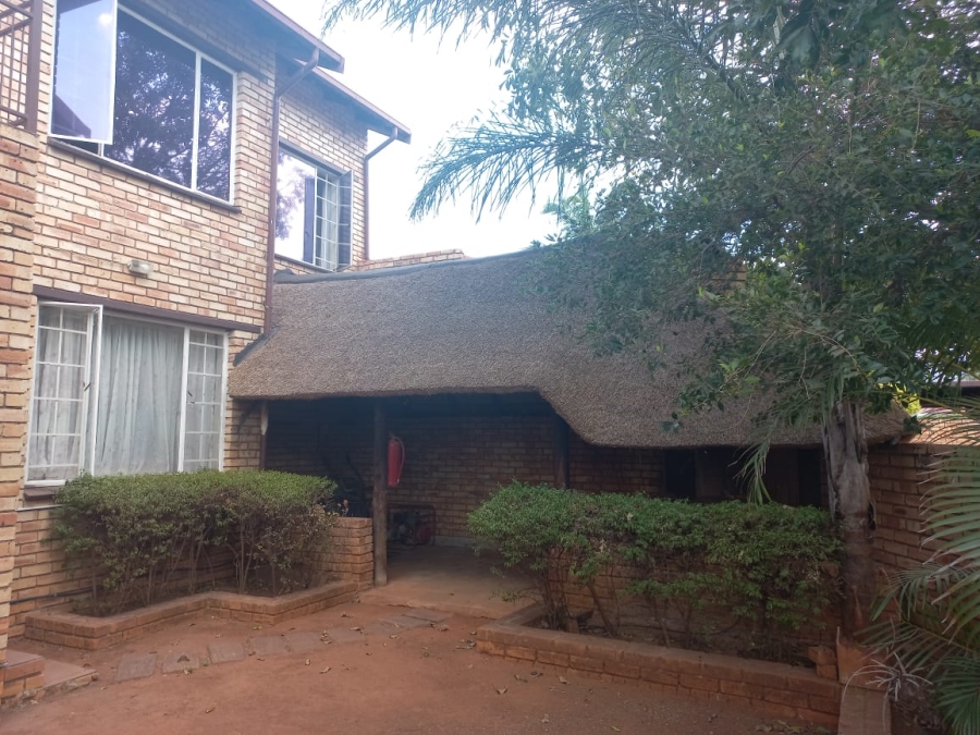 3 Bedroom Property for Sale in Safari Gardens North West